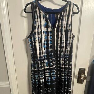 Vince Camuto Blue and Black Patterned Midi Dress